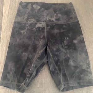 Perfect lululemon bike shorts